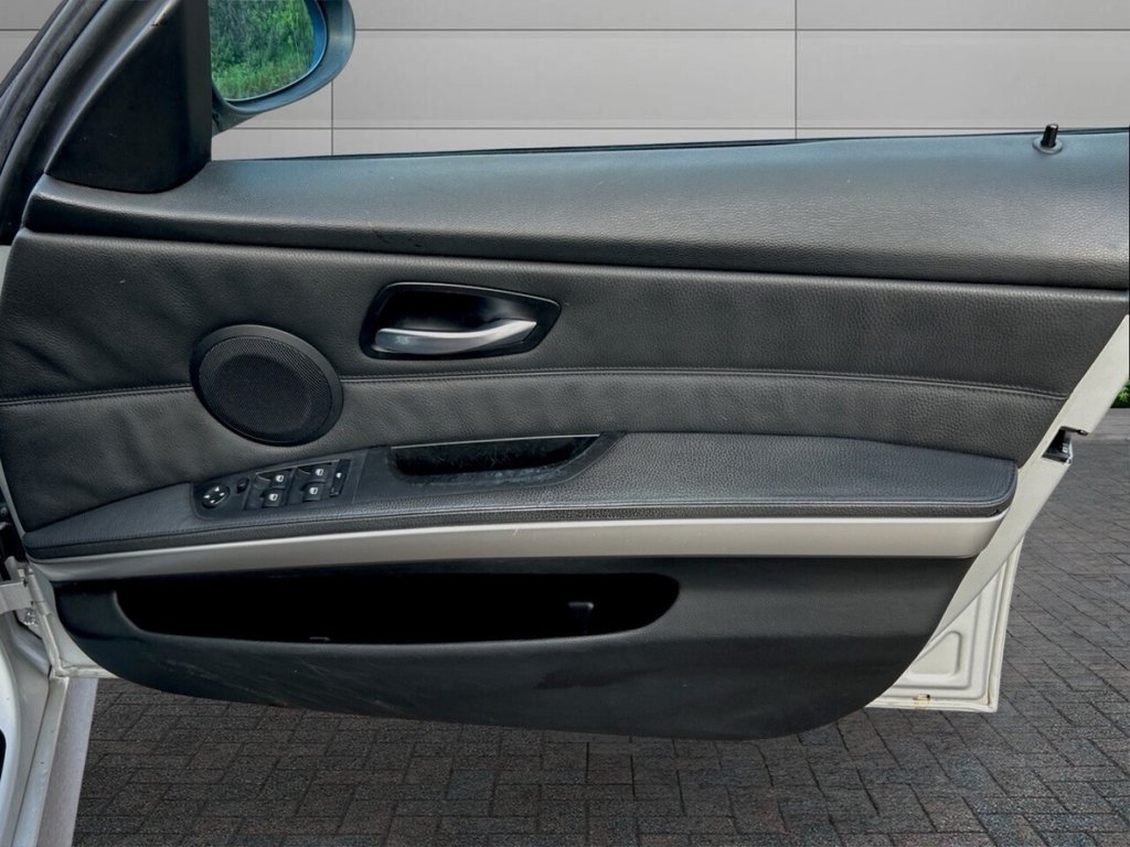 Used BMW 3 Series 2005 for sale - 76986129: Photo 12