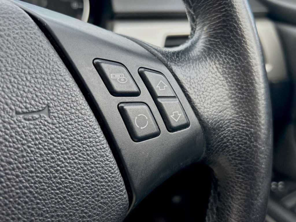 Used BMW 3 Series 2005 for sale - 76986129: Photo 25