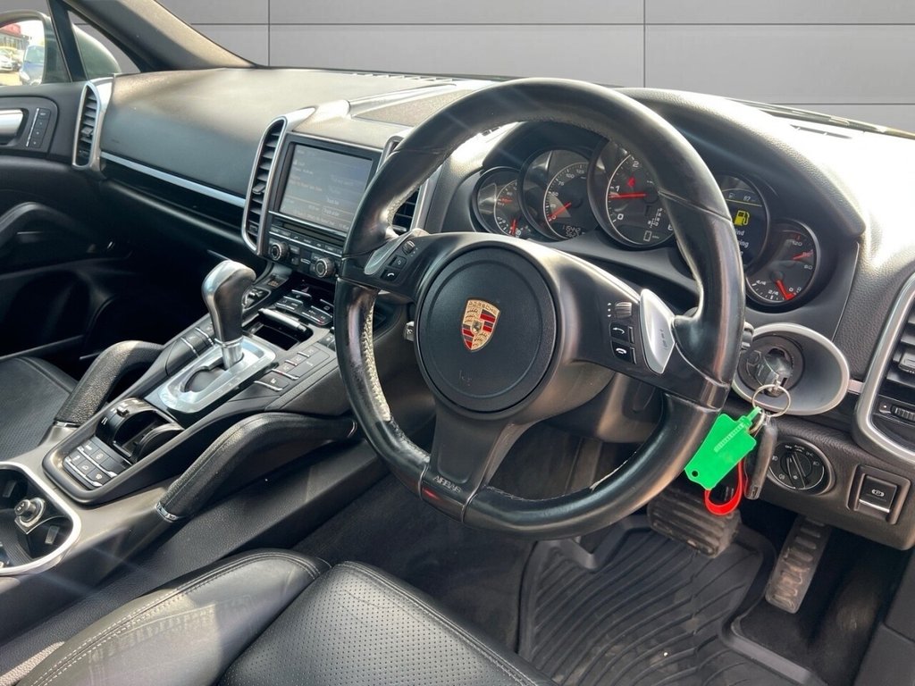 Used Porsche Cayenne 2013 for sale - 77583132: Photo 10