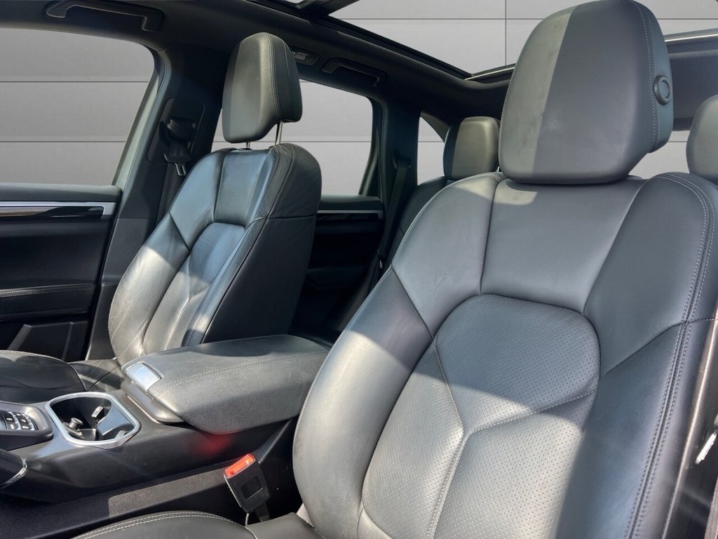 Used Porsche Cayenne 2013 for sale - 77583132: Photo 24