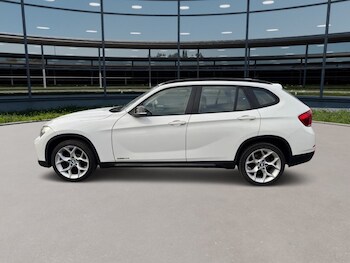 Used BMW X1 2013 for sale - 77048773: Photo