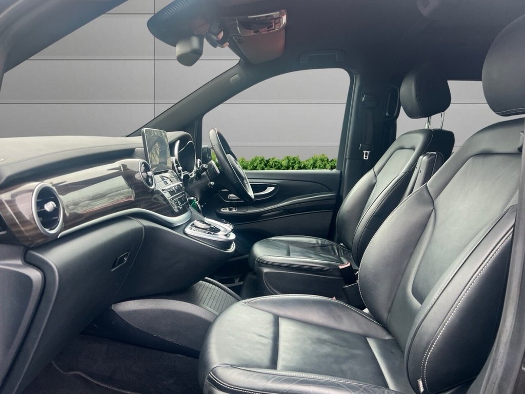 Used Mercedes-Benz V-Class 2016 for sale - 76783875: Photo 10