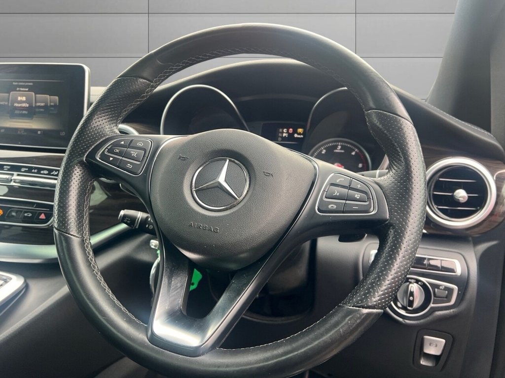 Used Mercedes-Benz V-Class 2016 for sale - 76783875: Photo 15