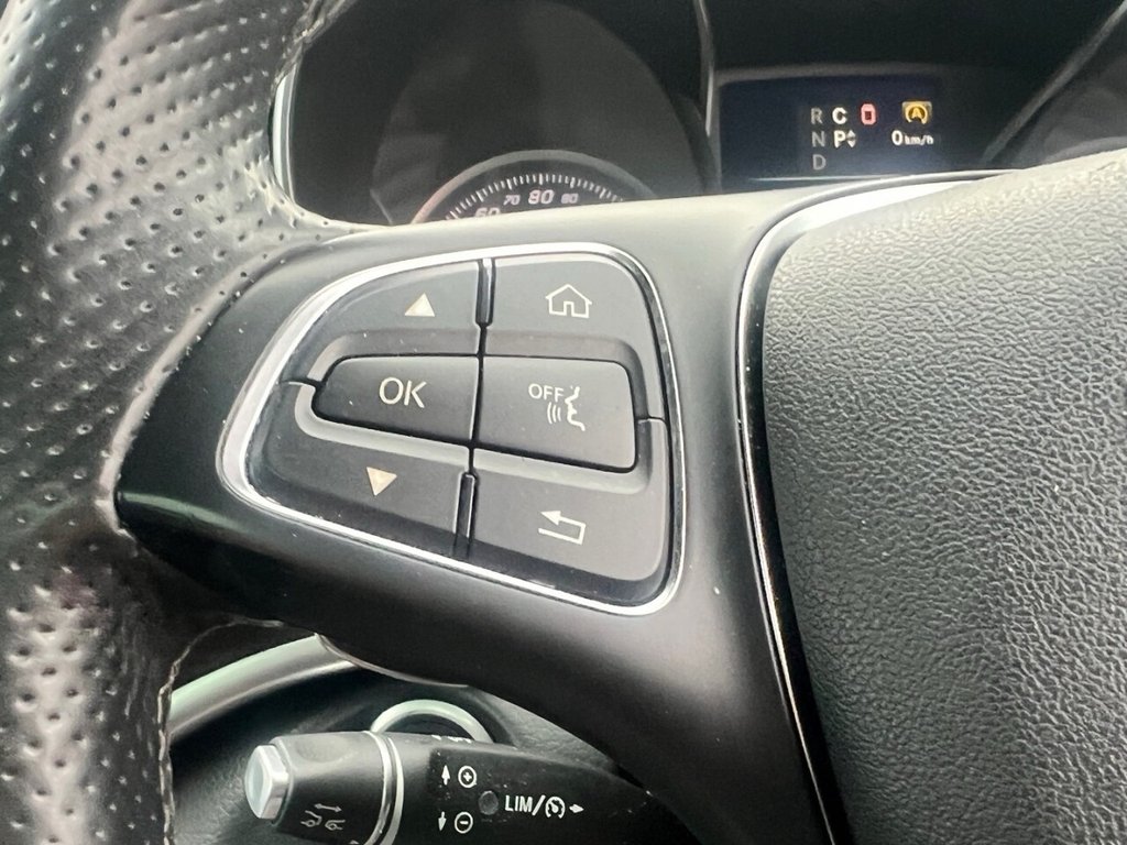 Used Mercedes-Benz V-Class 2016 for sale - 76783875: Photo 23