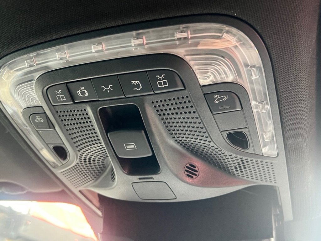 Used Mercedes-Benz V-Class 2016 for sale - 76783875: Photo 26