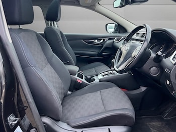 Used Nissan Qashqai 2015 for sale - 76744528: Photo