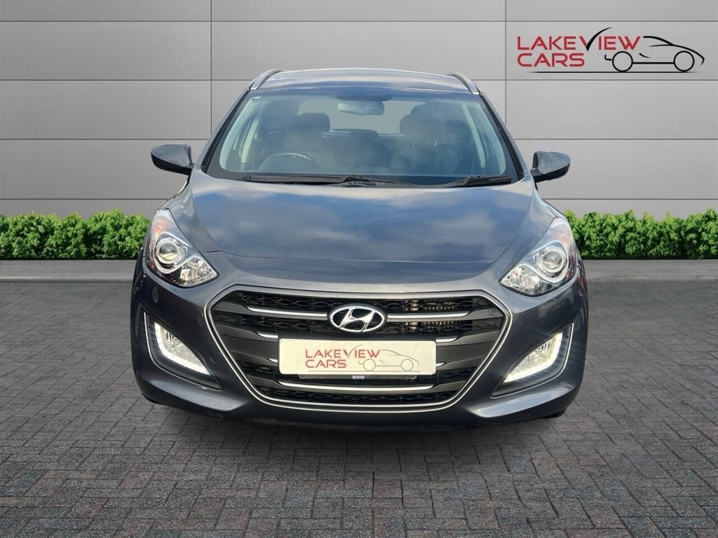 Used Hyundai i30 2015 for sale - 77080467: Photo 2