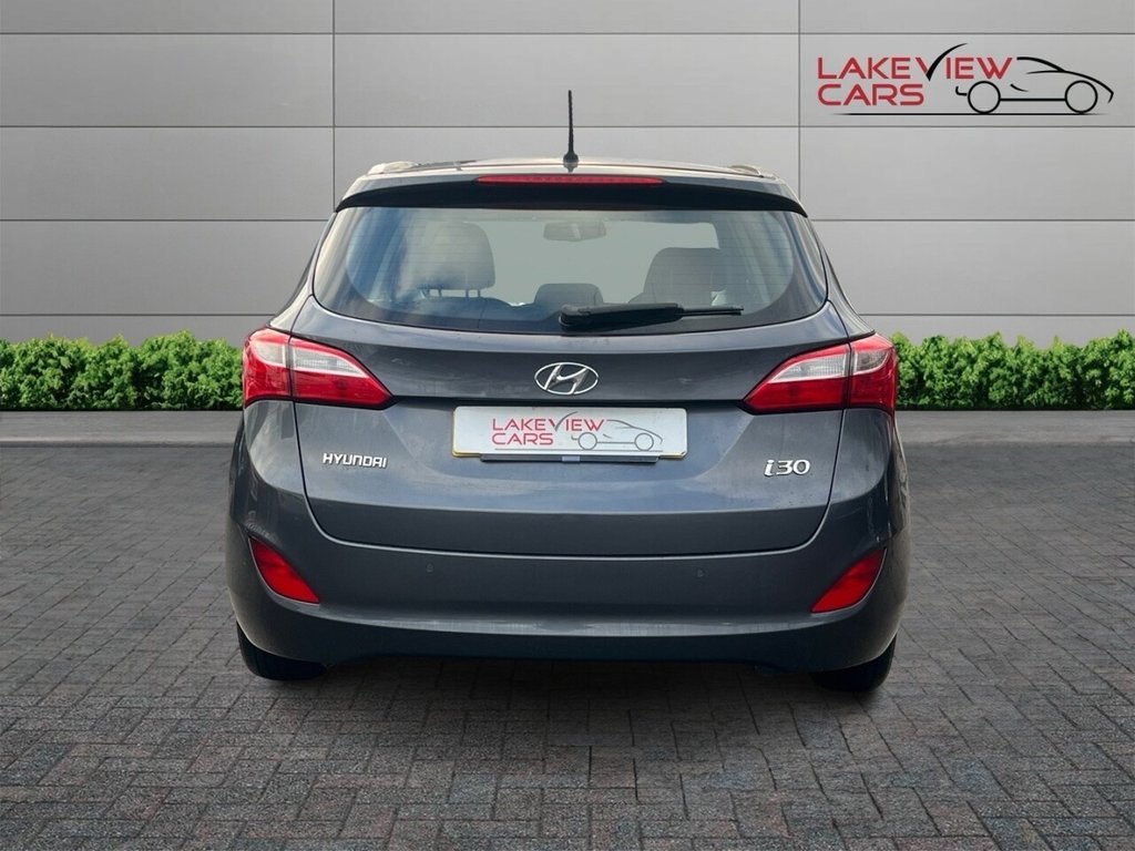 Used Hyundai i30 2015 for sale - 77080467: Photo 7