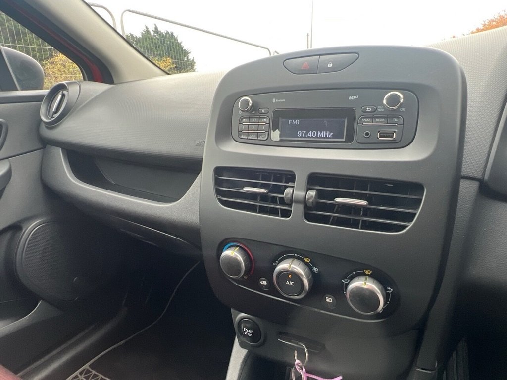Used Renault Clio 2016 for sale - 76744506: Photo 24