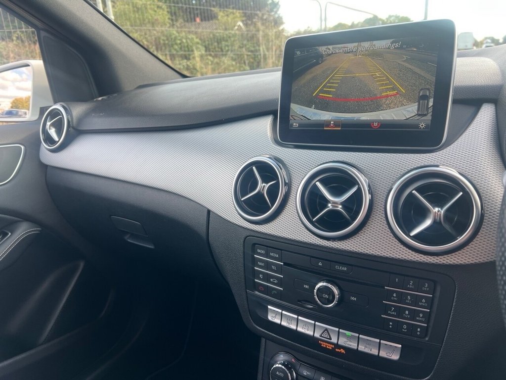 Used Mercedes-Benz B Class 2015 for sale - 76744490: Photo 29
