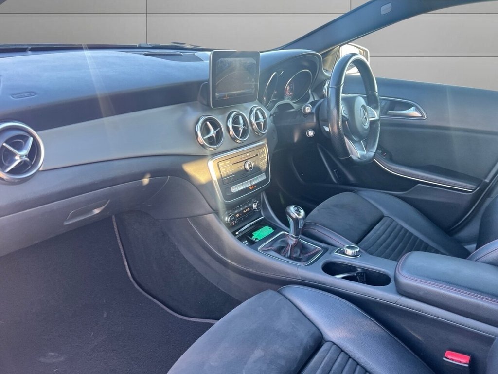 Used Mercedes-Benz GLA 2018 for sale - 76744510: Photo 14