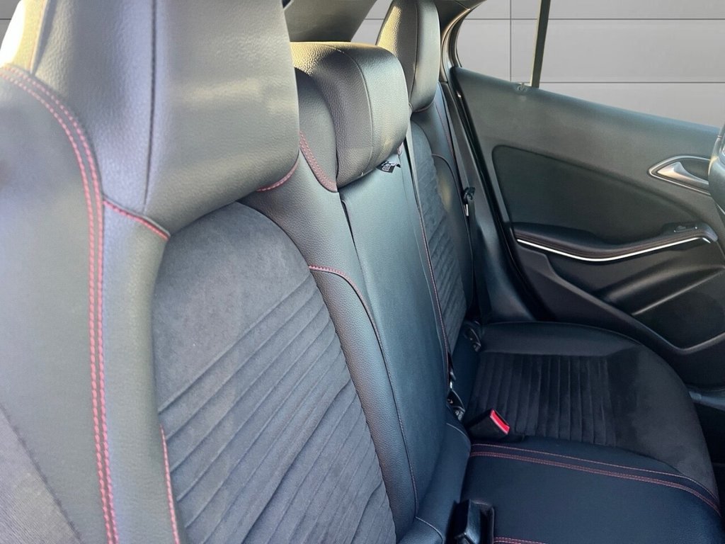 Used Mercedes-Benz GLA 2018 for sale - 76744510: Photo 17