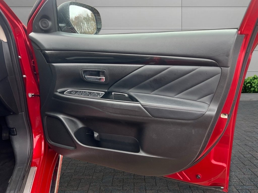 Used Mitsubishi Outlander 2016 for sale - 76744518: Photo 11