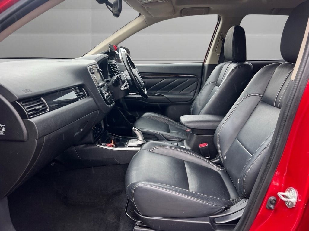 Used Mitsubishi Outlander 2016 for sale - 76744518: Photo 12