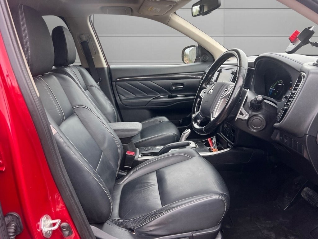 Used Mitsubishi Outlander 2016 for sale - 76744518: Photo 3