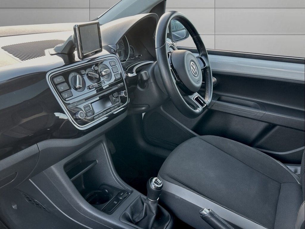 Used Volkswagen up! 2015 for sale - 76744540: Photo 15