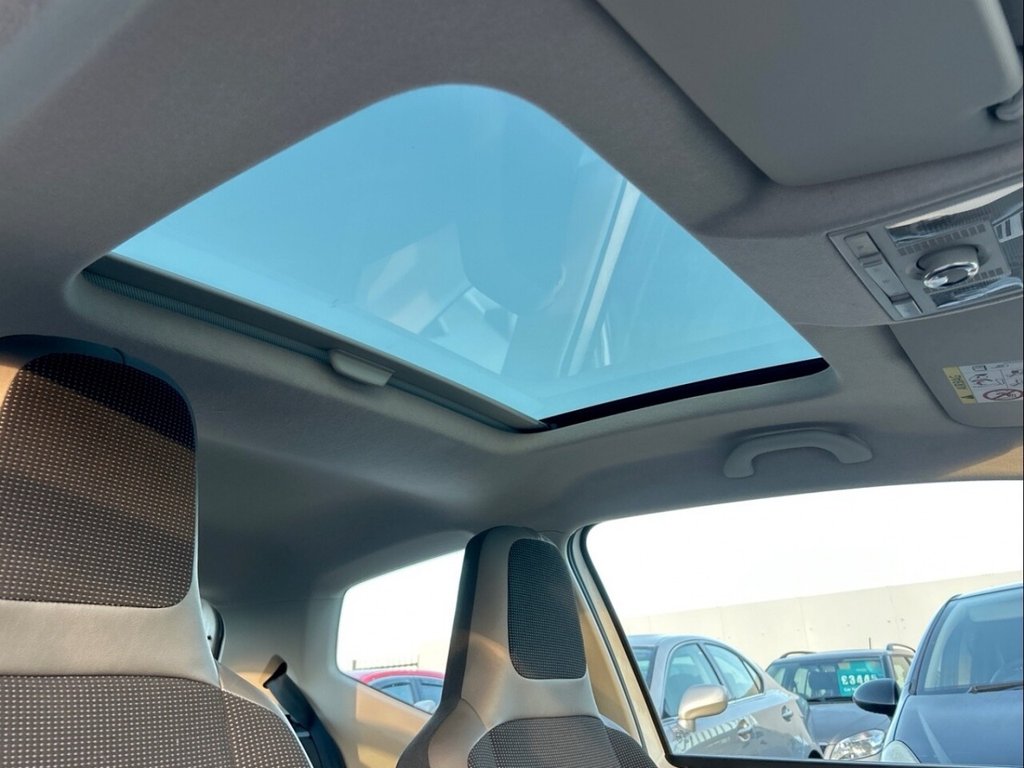 Used Volkswagen up! 2015 for sale - 76744540: Photo 23