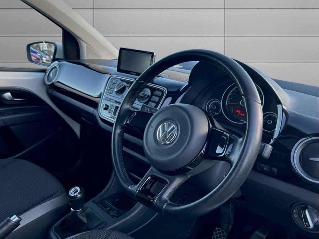 Used Volkswagen up! 2015 for sale - 76744540: Photo 9
