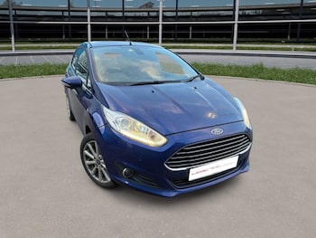 Used Ford Fiesta 2016 for sale - 77319600: Photo