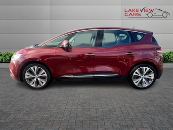 Used Renault Scenic 2017 for sale - 77356313: Photo