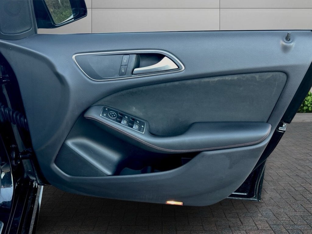 Used Mercedes-Benz B Class 2017 for sale - 76739894: Photo 12