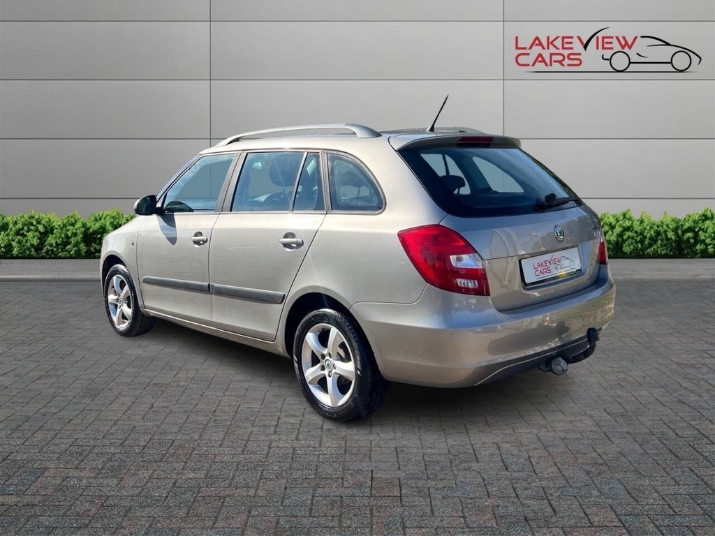 Used Skoda Fabia 2012 for sale - 76744488: Photo 2