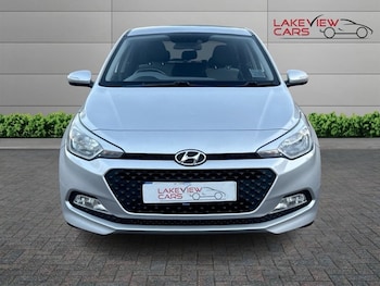 Used Hyundai i20 2015 for sale - 76744449: Photo