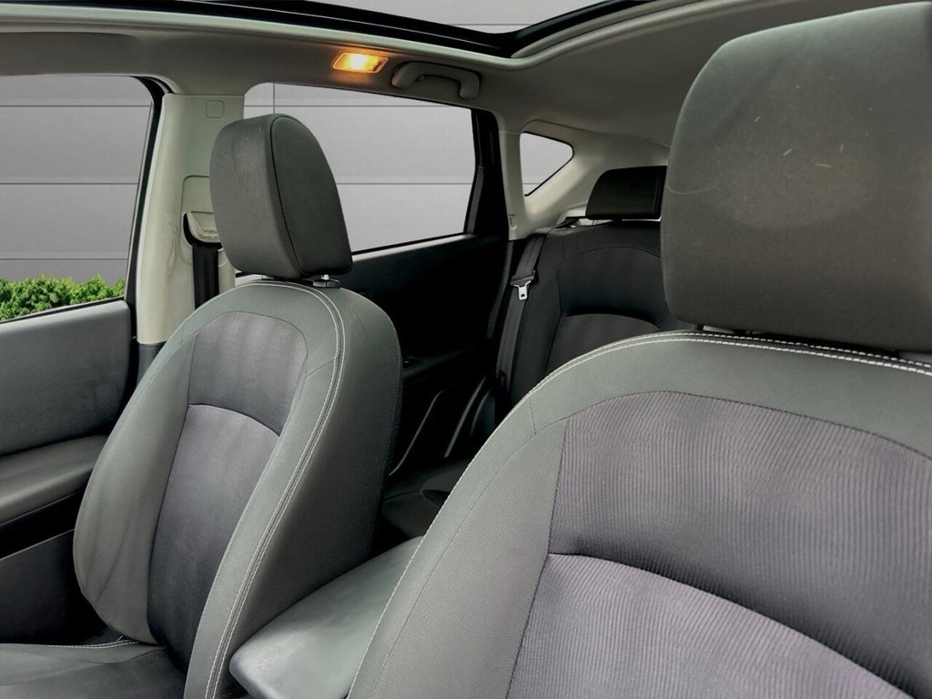 Used Nissan Qashqai 2012 for sale - 76744536: Photo 14