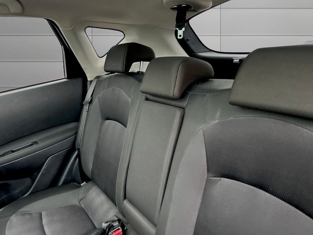 Used Nissan Qashqai 2012 for sale - 76744536: Photo 16