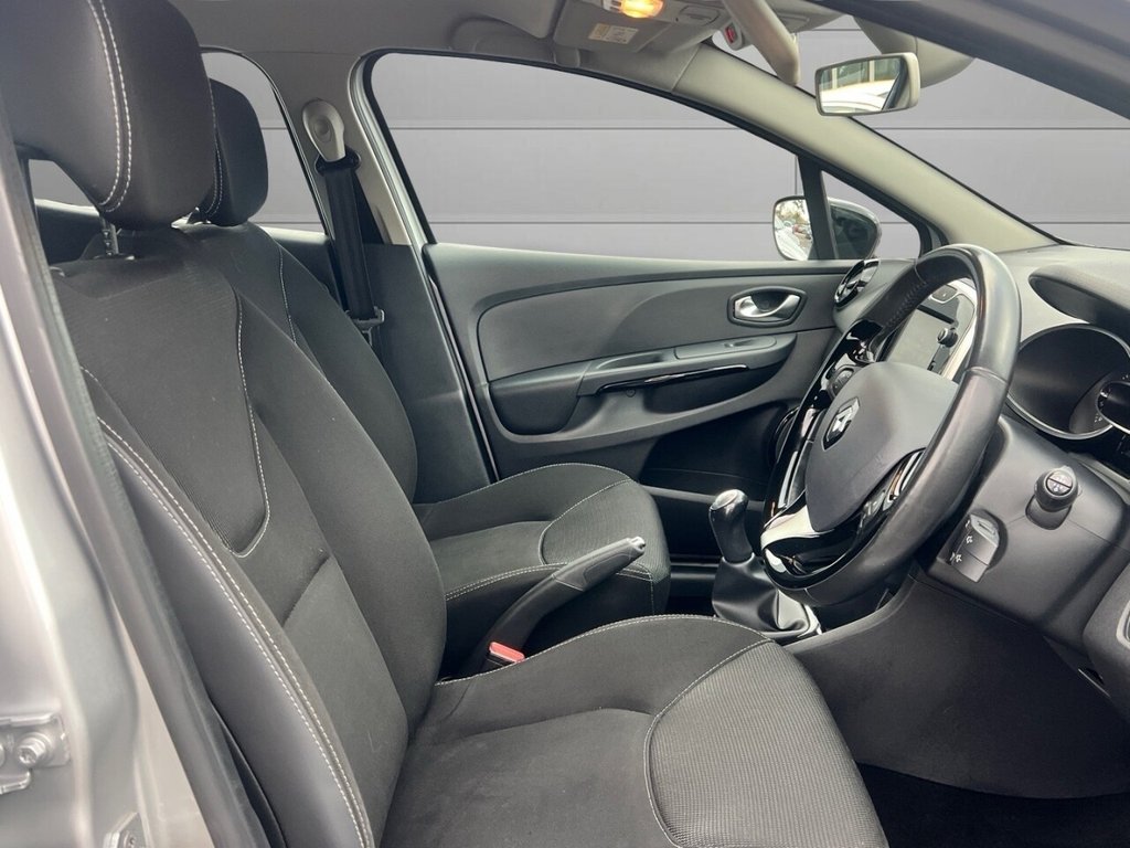 Used Renault Clio 2016 for sale - 76934627: Photo 10