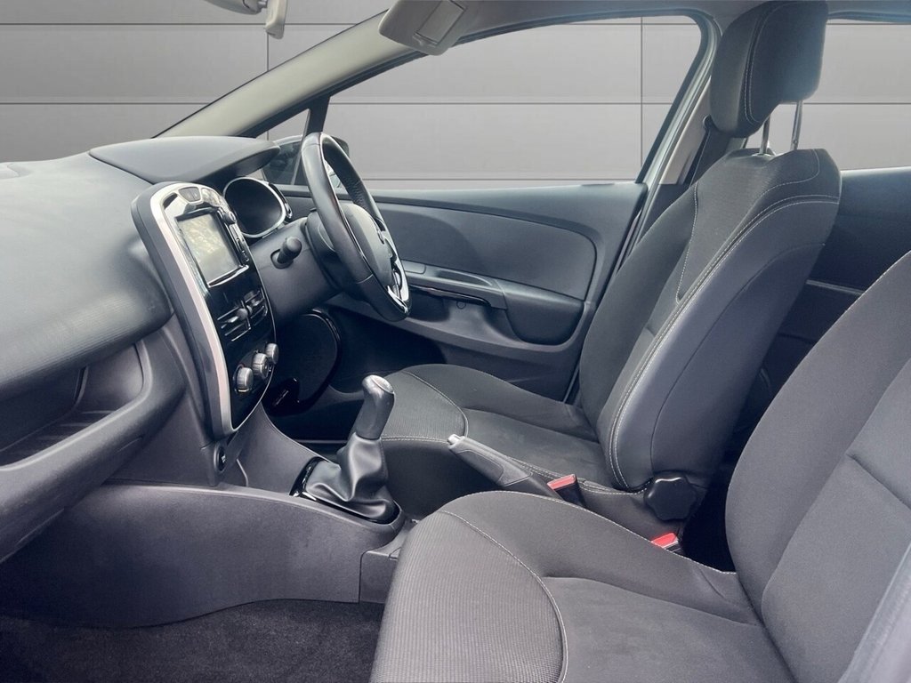 Used Renault Clio 2016 for sale - 76934627: Photo 15