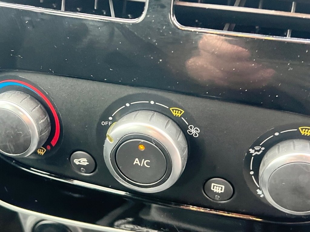 Used Renault Clio 2016 for sale - 76934627: Photo 28