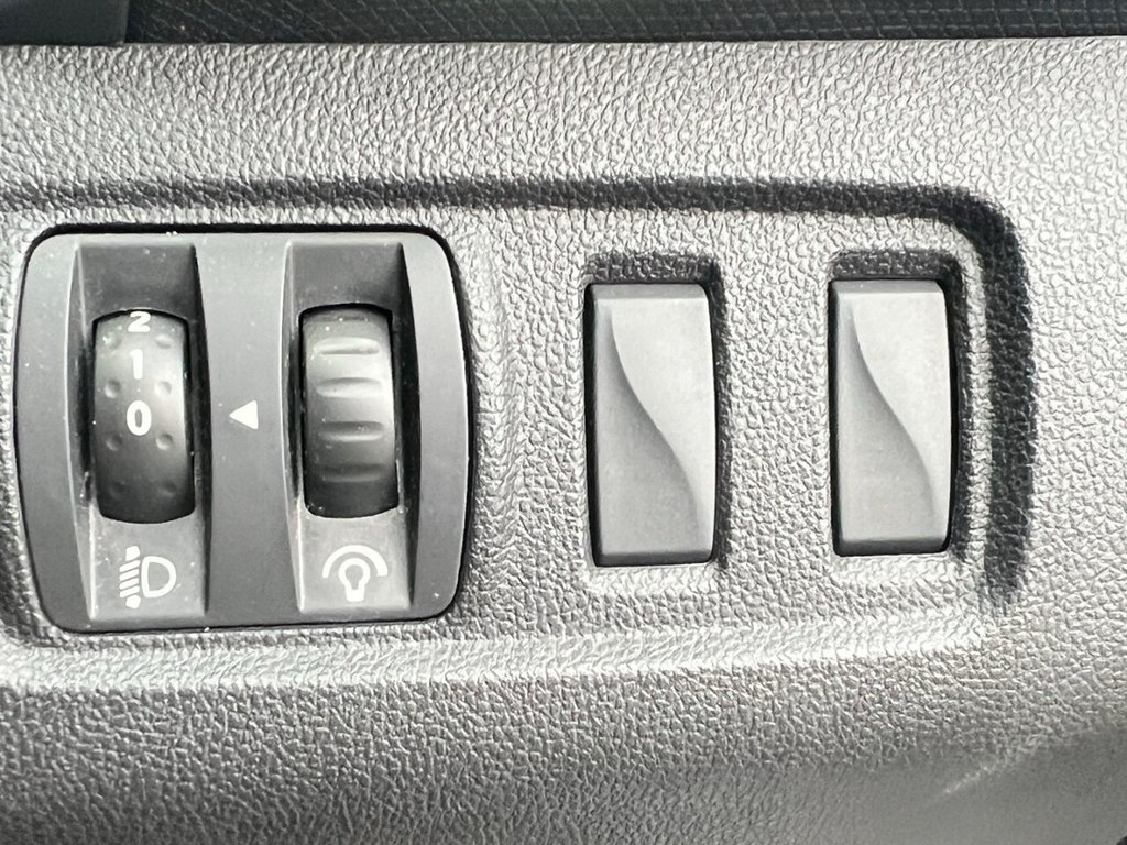 Used Renault Clio 2016 for sale - 76934627: Photo 29