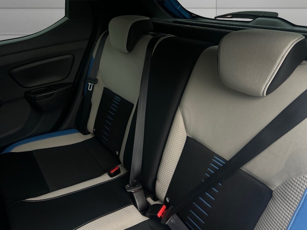 Used Nissan Micra 2017 for sale - 76744545: Photo 17