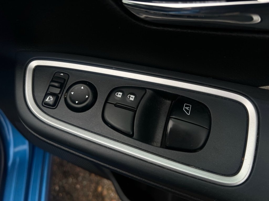 Used Nissan Micra 2017 for sale - 76744545: Photo 24