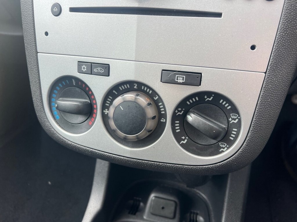 Used Vauxhall Corsa 2012 for sale - 76744522: Photo 22