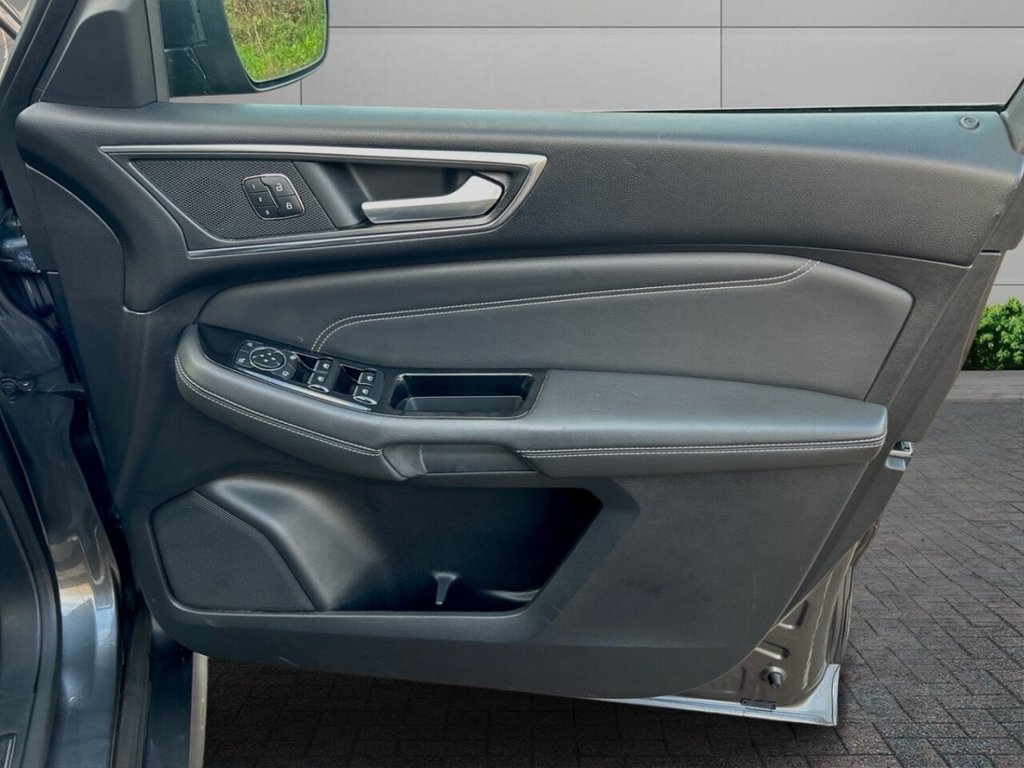 Used Ford S-Max 2015 for sale - 76739909: Photo 12