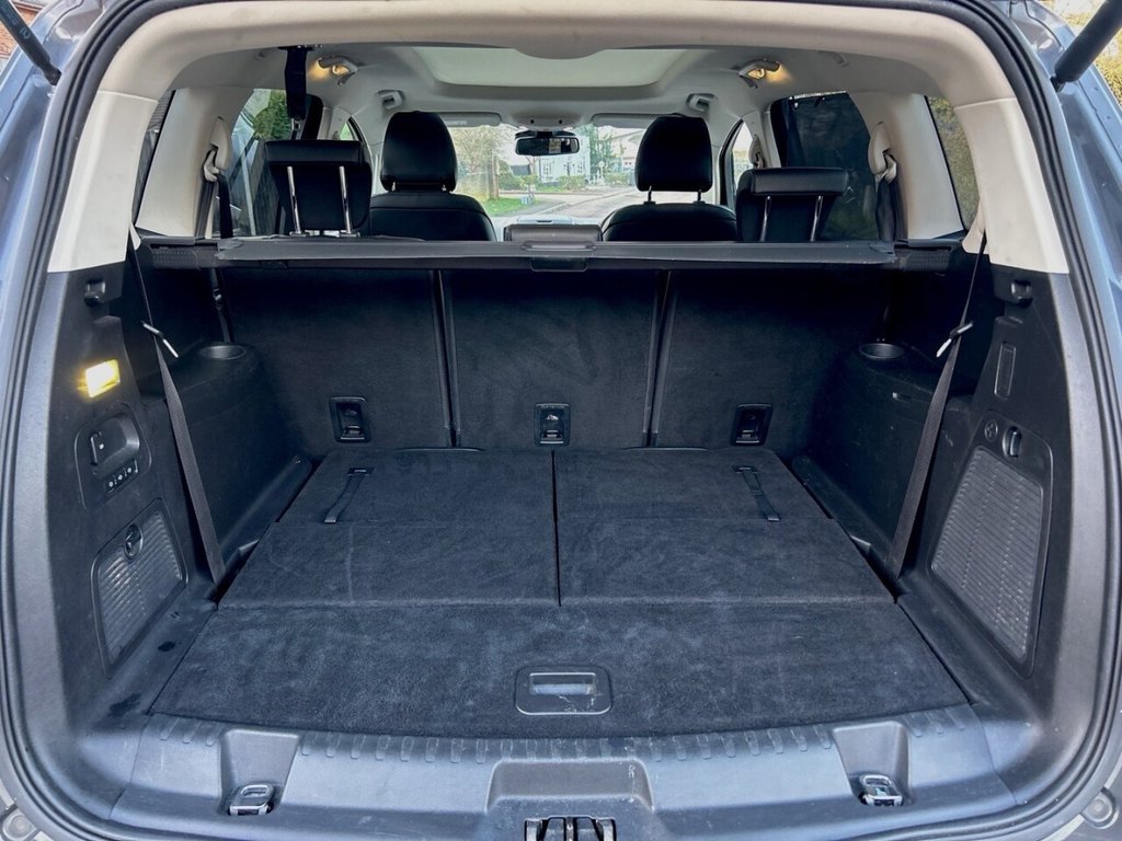 Used Ford S-Max 2015 for sale - 76739909: Photo 22