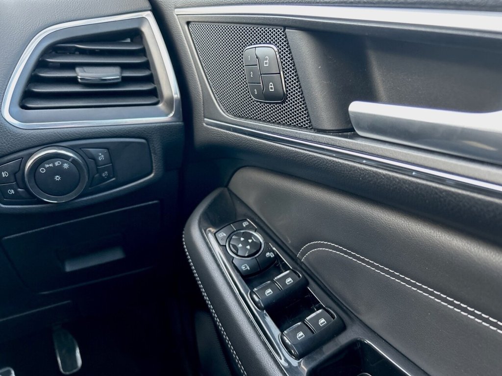 Used Ford S-Max 2015 for sale - 76739909: Photo 30