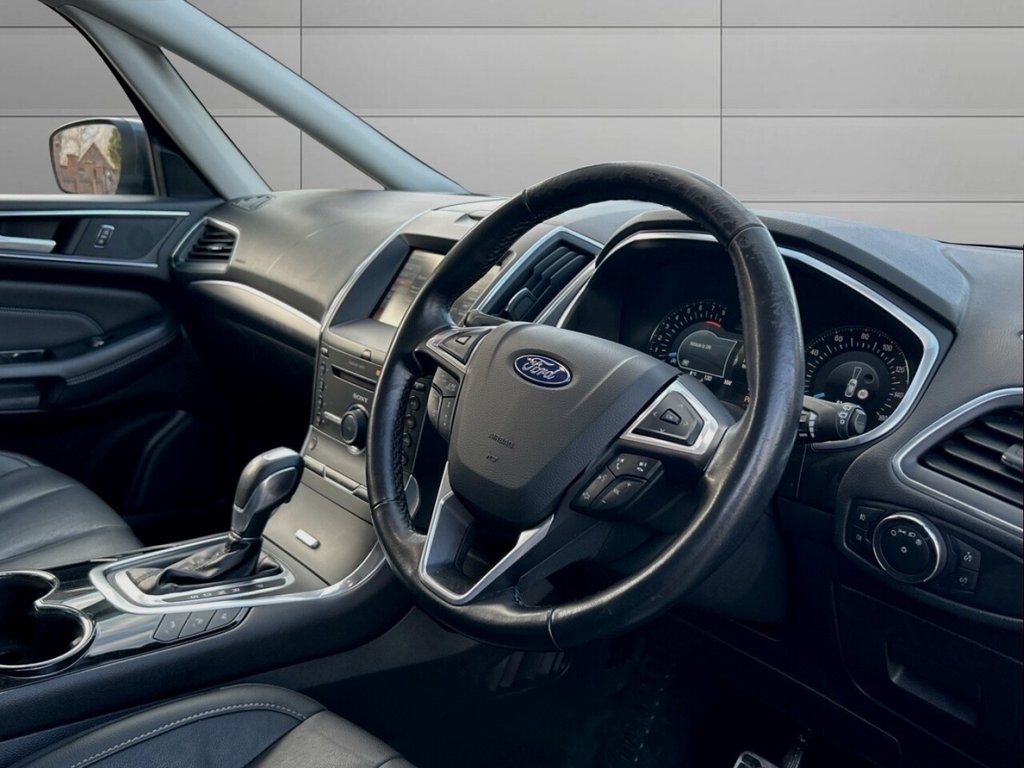 Used Ford S-Max 2015 for sale - 76739909: Photo 9