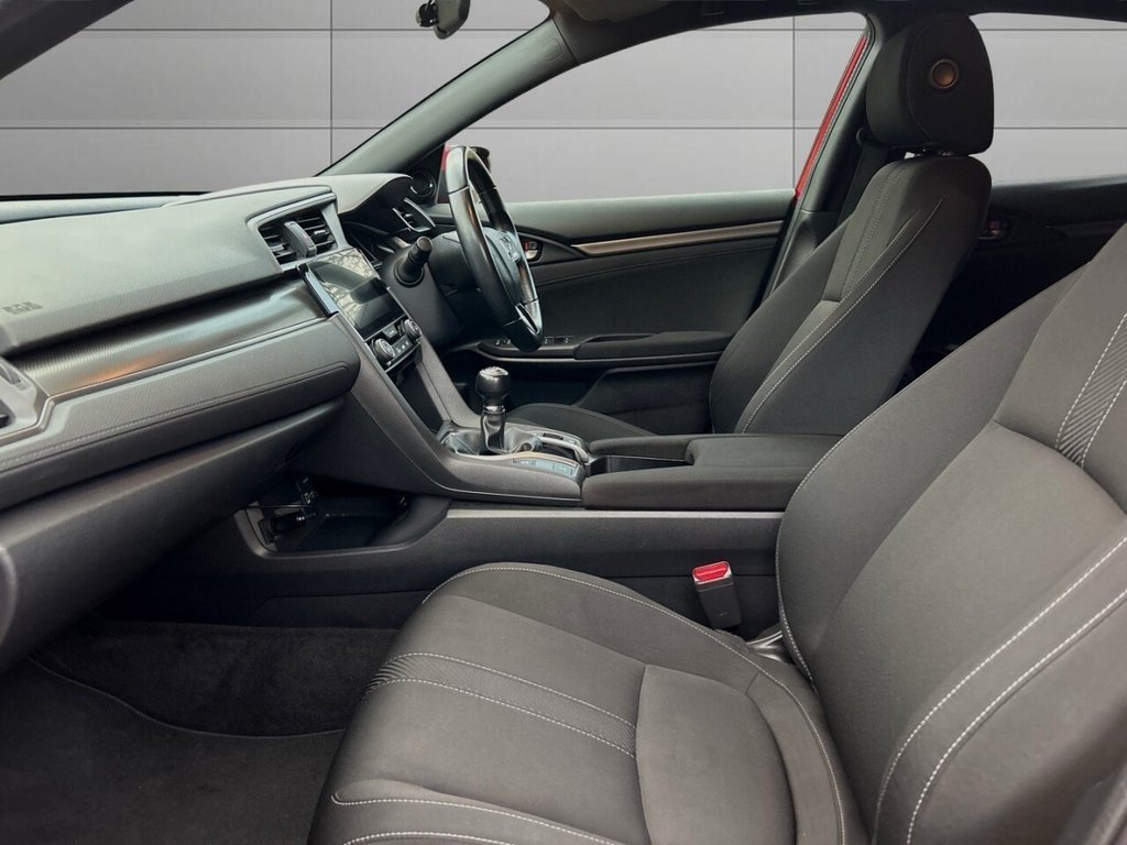 Used Honda Civic 2018 for sale - 76740219: Photo 13