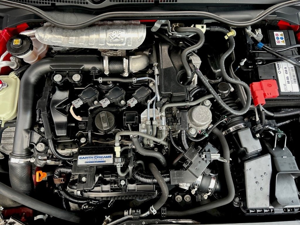 Used Honda Civic 2018 for sale - 76740219: Photo 20