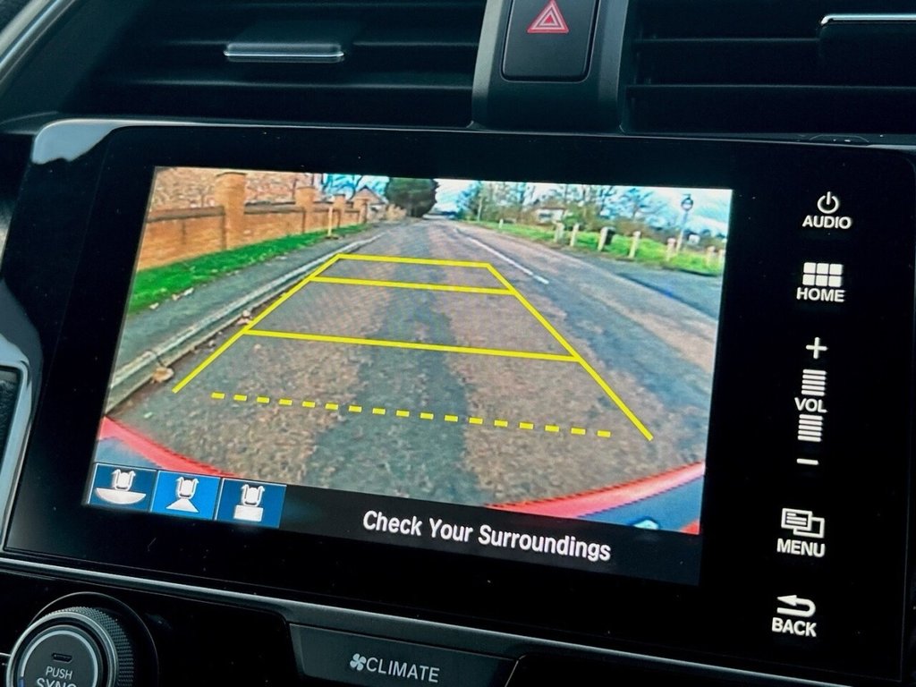 Used Honda Civic 2018 for sale - 76740219: Photo 27