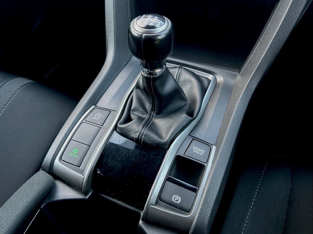 Used Honda Civic 2018 for sale - 76740219: Photo 28