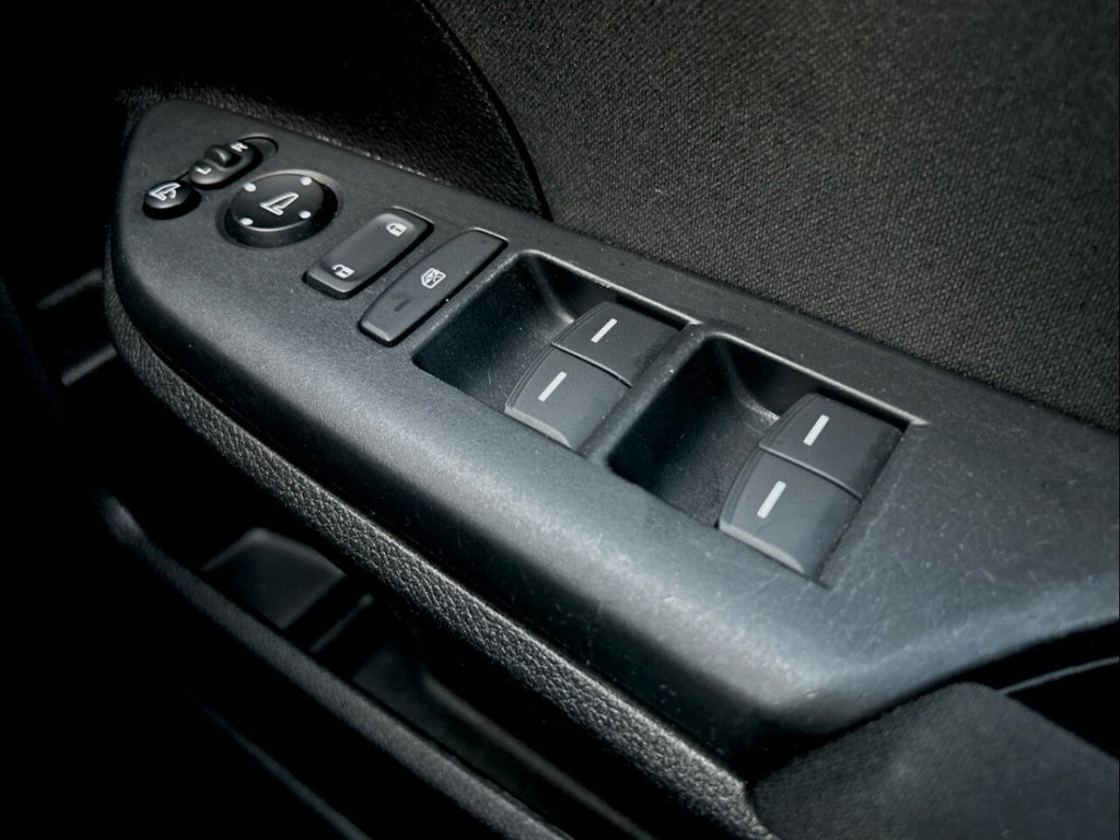 Used Honda Civic 2018 for sale - 76740219: Photo 29