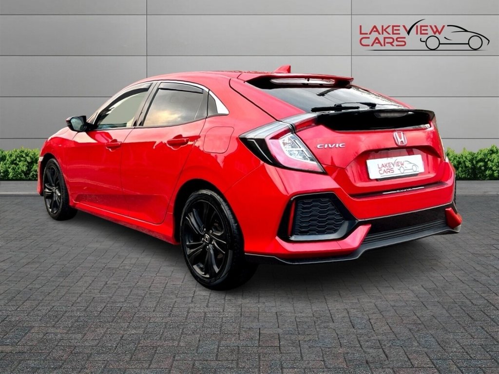 Used Honda Civic 2018 for sale - 76740219: Photo 5