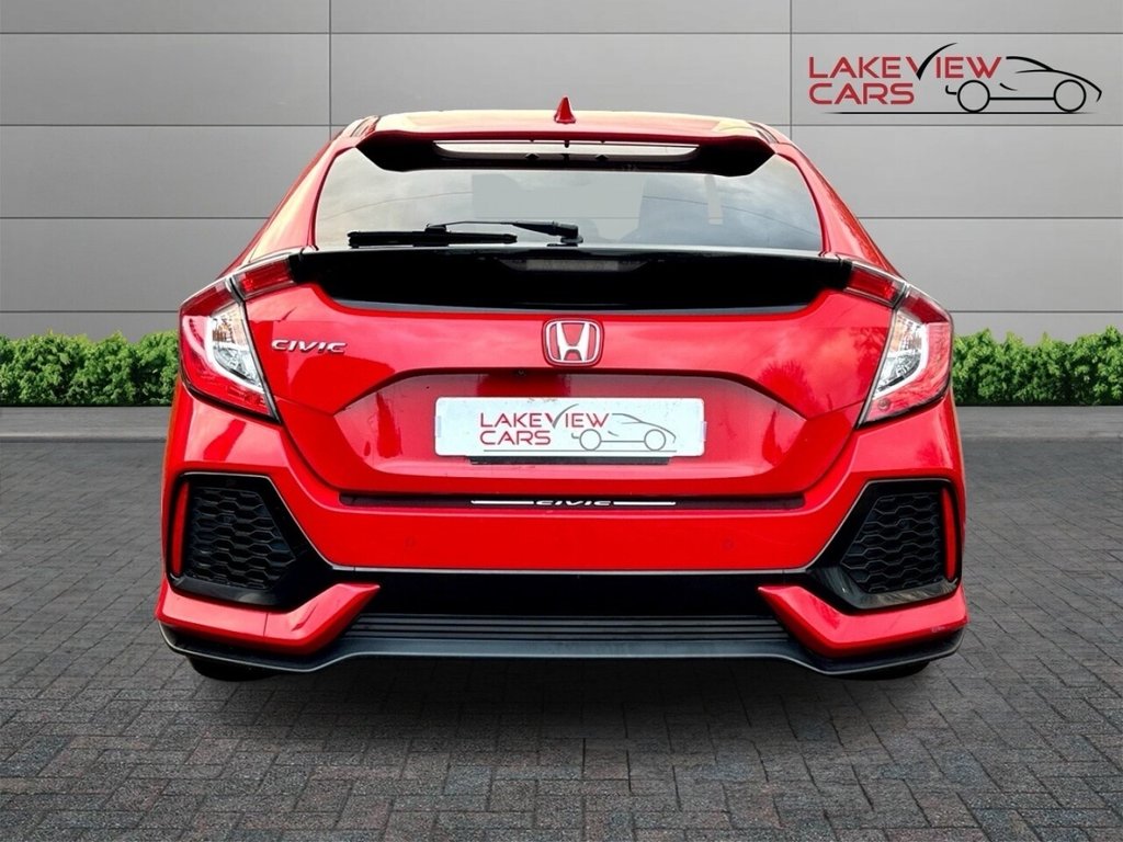 Used Honda Civic 2018 for sale - 76740219: Photo 6