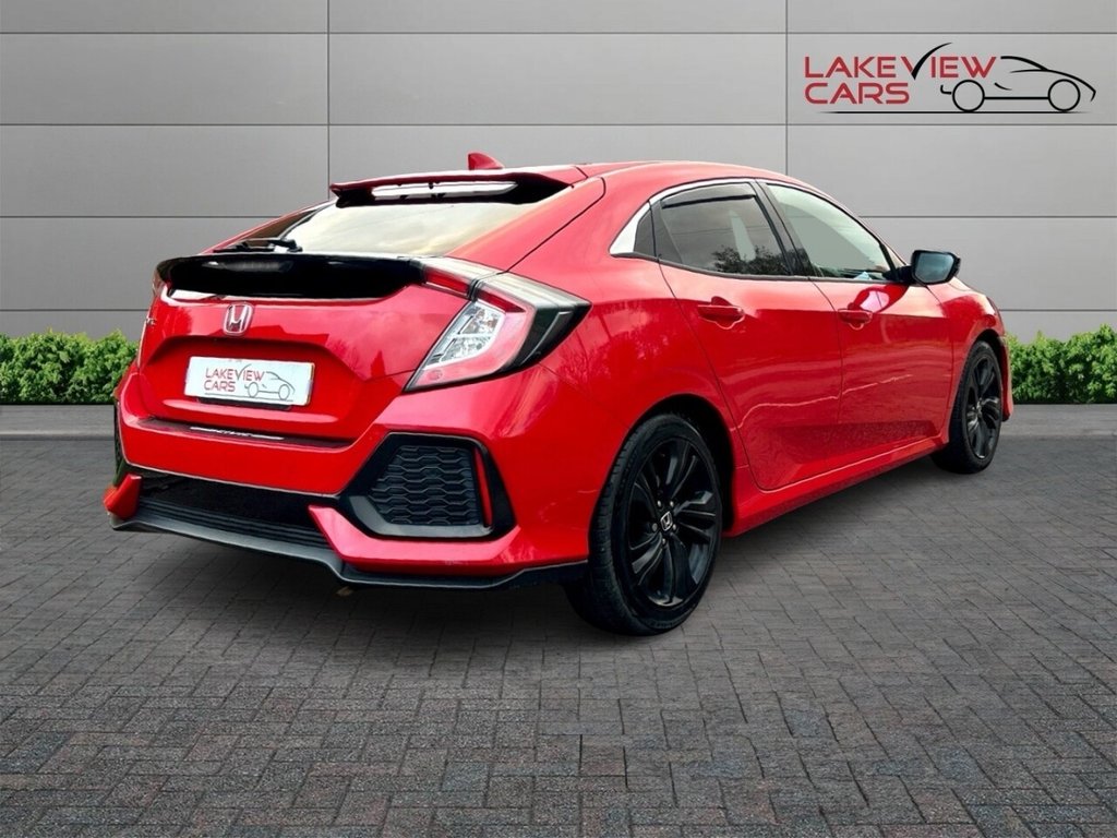 Used Honda Civic 2018 for sale - 76740219: Photo 7