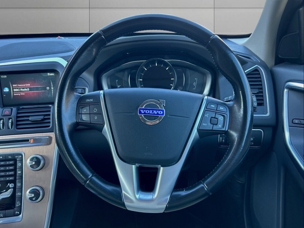 Used Volvo XC60 2015 for sale - 76744555: Photo 19