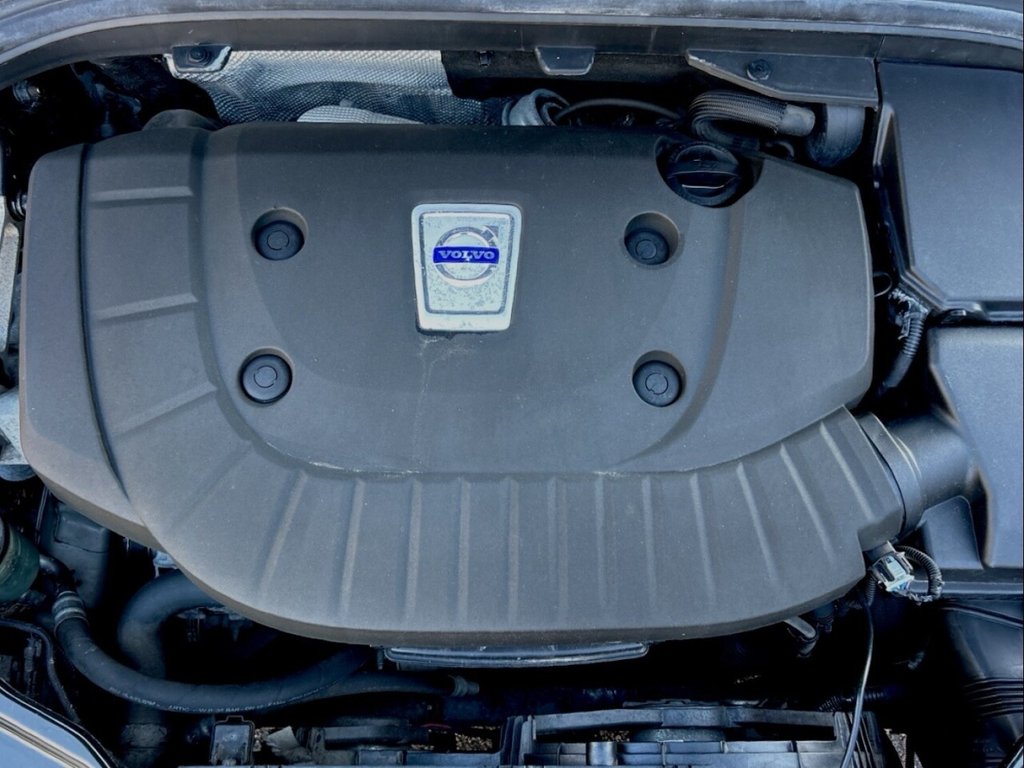 Used Volvo XC60 2015 for sale - 76744555: Photo 20